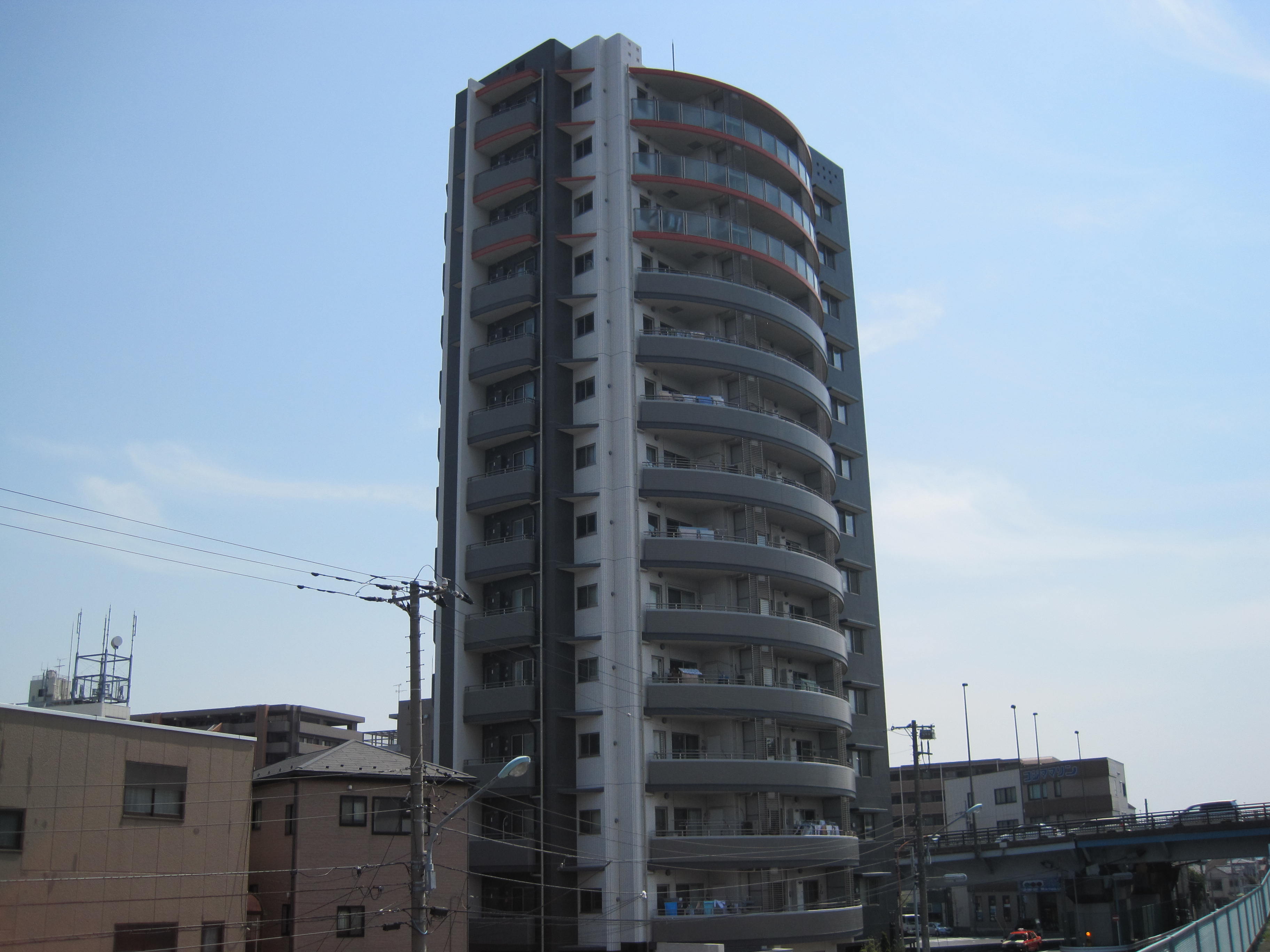 マンションがみちがえるほど綺麗になり、管理費も削減！